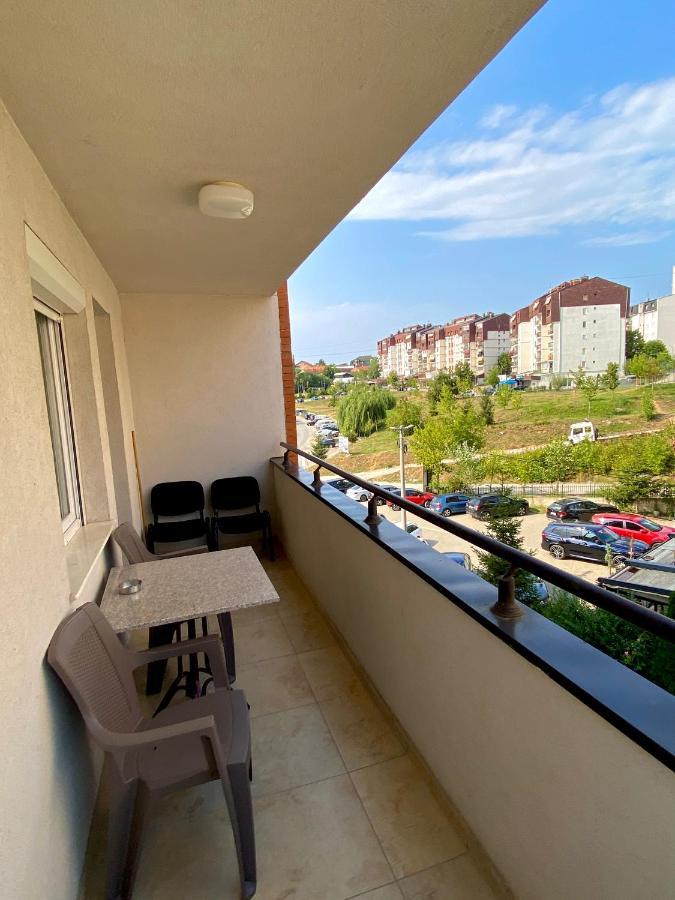 Gray Apartment 1 Pristina Eksteriør billede