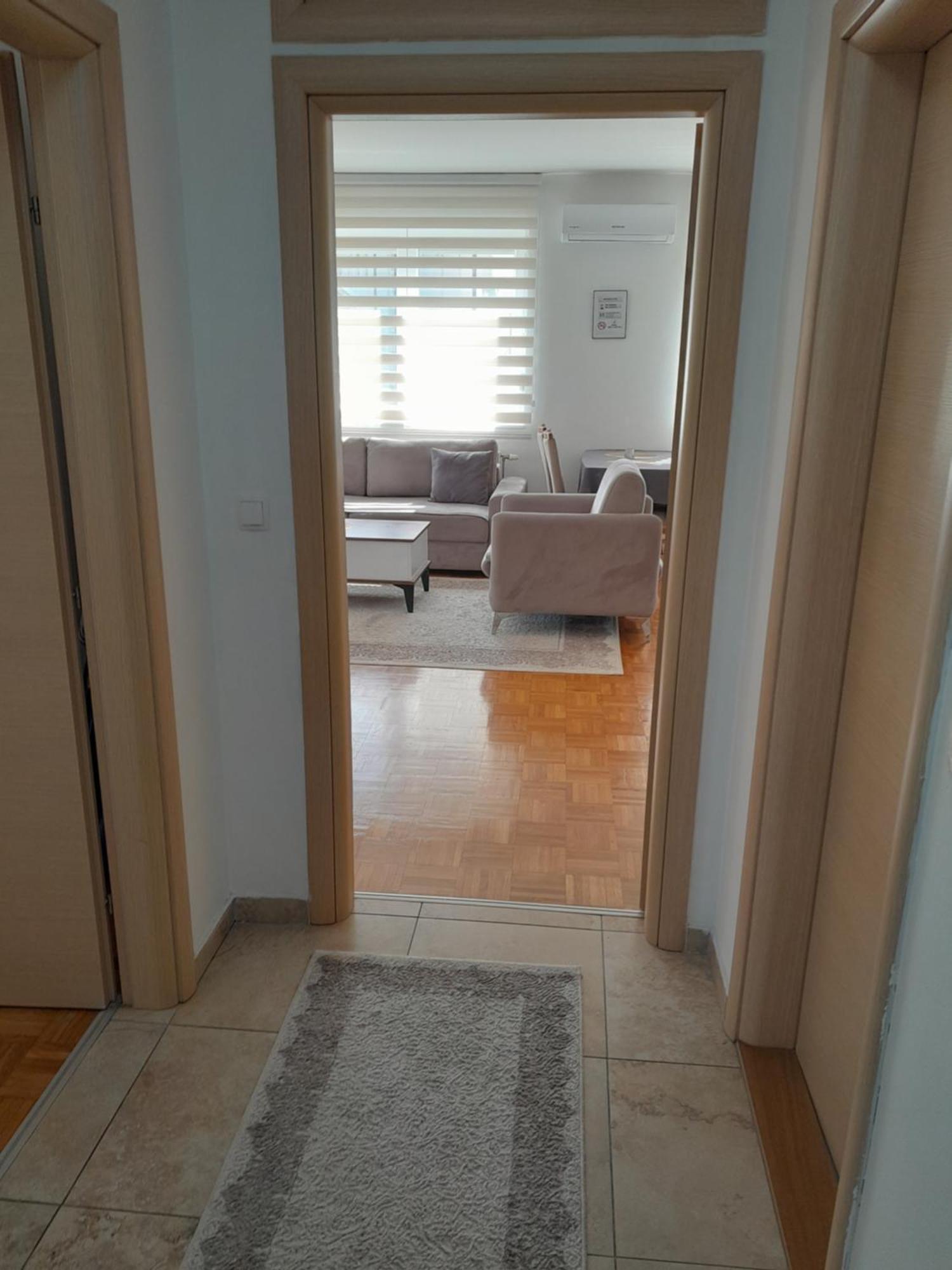Gray Apartment 1 Pristina Eksteriør billede